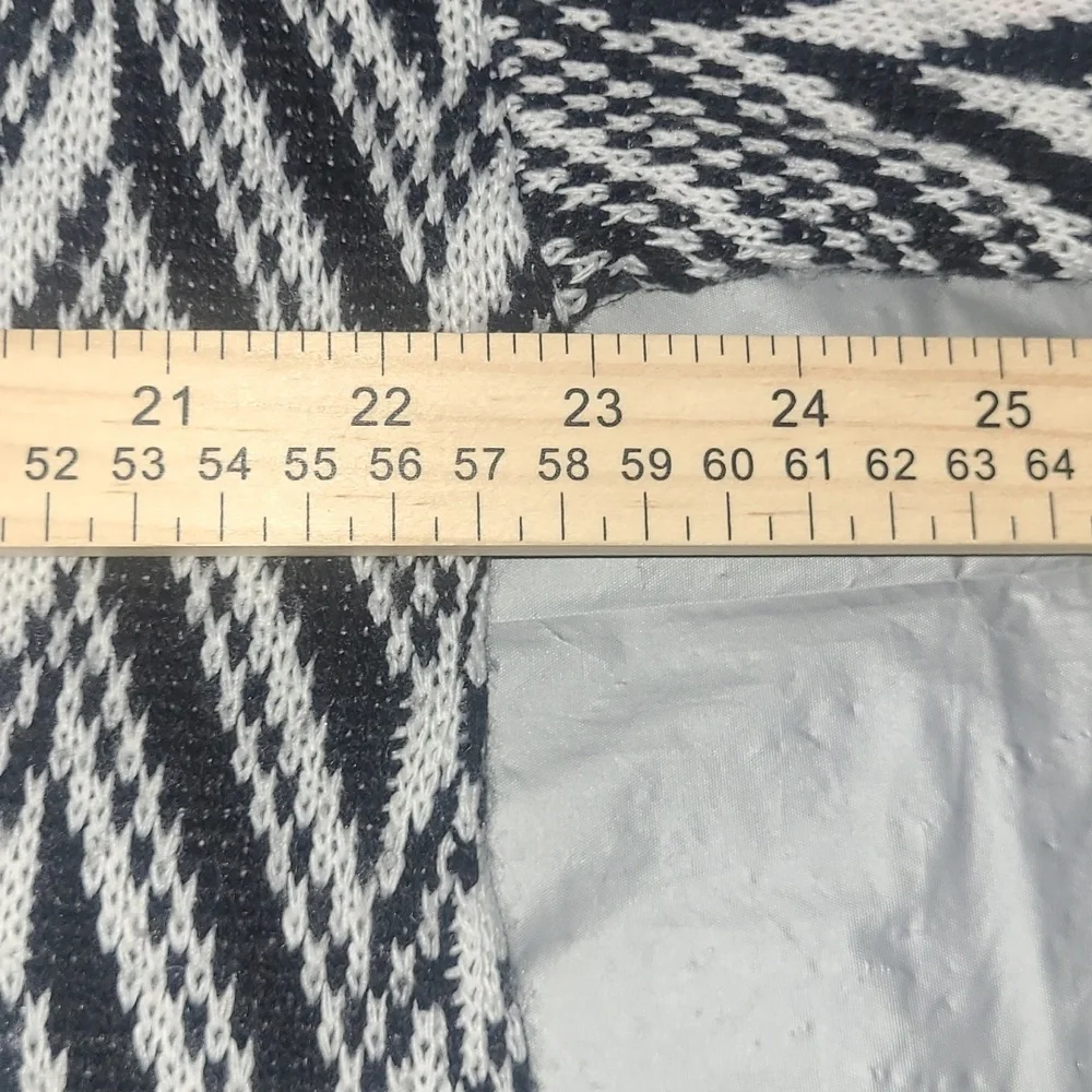 New Directions Black and White Chevron Knit Open Cardigan Midi Nordic Minimalist